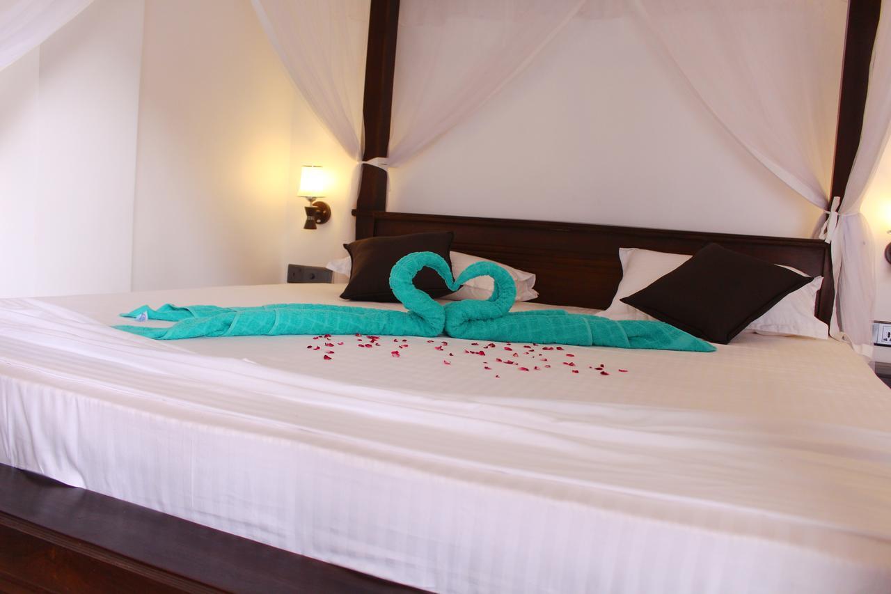 Turtle Reef Guest Bed and Breakfast Mirissa Buitenkant foto